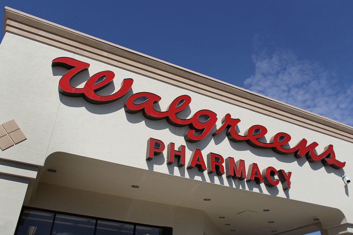 Walgreens to Close 450 Stores
